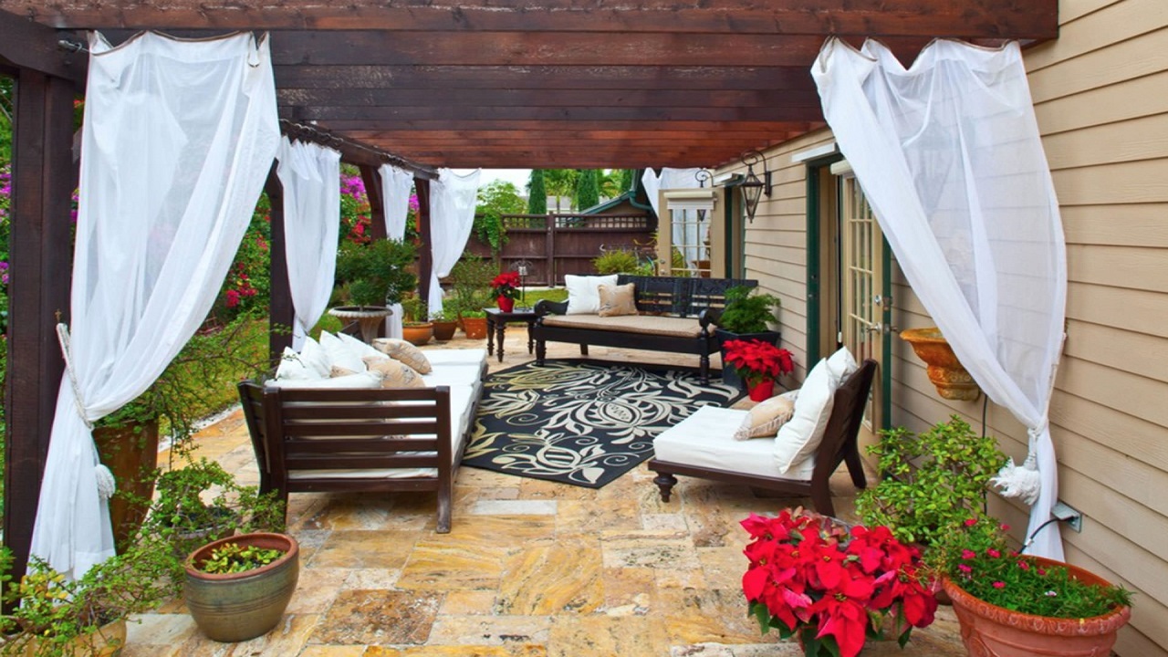 How Patio Curtains Can Enhance Your Outdoor Living Space